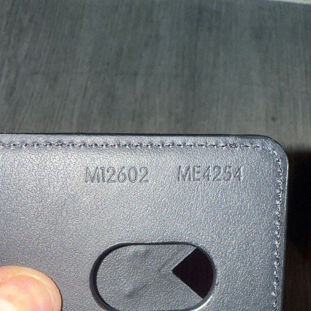 Authentic Louis Vuitton Black Leather Card Holder - Picture 6 of 6
